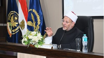 ندوة تثقيفية بحضور المفتى لضباط أكاديمية الشرطة بمناسبة قرب ذكرى المولد النبوى 