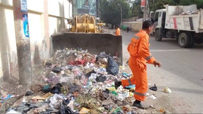رفع 200 طن قمامة خلال حملة نظافة بأسيوط