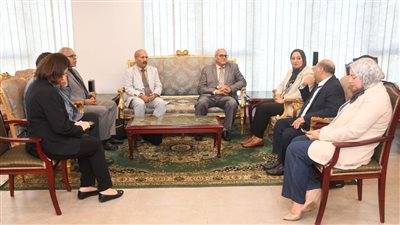 جامعة عين شمس تستقبل وفدا من الزاوية الليبية