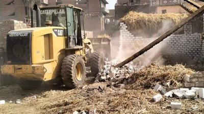 إزالة 4 حالات تعد في المهد بمدينة إسنا جنوب الأقصر