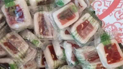 ضبط 3.6 طن حلوى المولد يشتبه في عدم صلاحيتها داخل مصنع بطنطا (فيديو وصور)