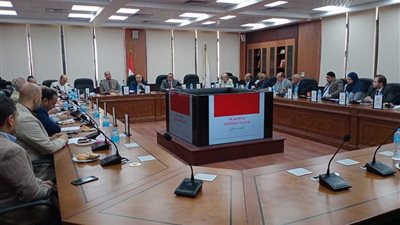 مجلس حقوق عين شمس يبحث ترتيبات بدء العام الجامعى الجديد