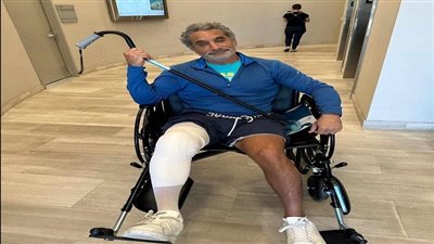 بعد خضوعه لثلاث عمليات جراحية.. باسم يوسف: يا أنا يا الحسد!