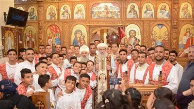 الأنبا فام يرسم شمامسة جدد لكنيسة شرق المنيا