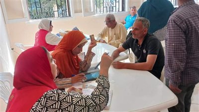 تقديم خدمات طبية لـ290 مواطنا خلال قوافل مجانية بالبحيرة (صور)