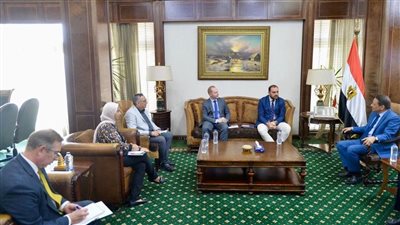 رئيس الأعلى للإعلام يلتقى وفدا من السفارة الأمريكية 
