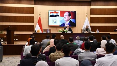 محافظ جنوب سيناء يلتقي 100 متدرب من 27 محافظة ضمن برنامج تأهيل الكوادر المحلية