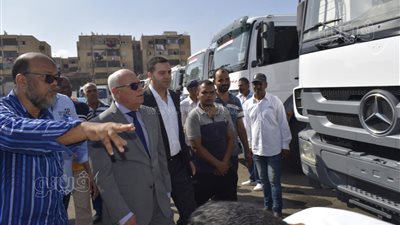 محافظ بورسعيد: الانتهاء من تطوير ورفع كفاءة 33 سيارة ومعدة بجراج المحافظة ( صور)