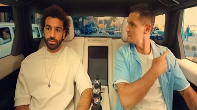 عمرو أديب عن إعلان محمد صلاح ولوفرين: خد قلبي ومو ابن بلد أصيل