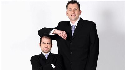 تفسير رؤية شخص قصير في المنام وعلاقتها بالمشاكل والأحزان والهموم