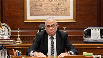 إحالة مدير عام بمصلحة الجمارك و6 آخرين لمحكمة الجنايات بتهمة الرشوة 