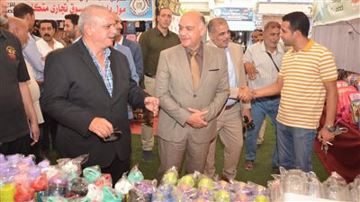 افتتاح معرض 