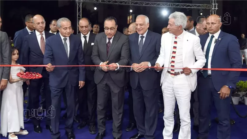 رئيس الوزراء يفتتح