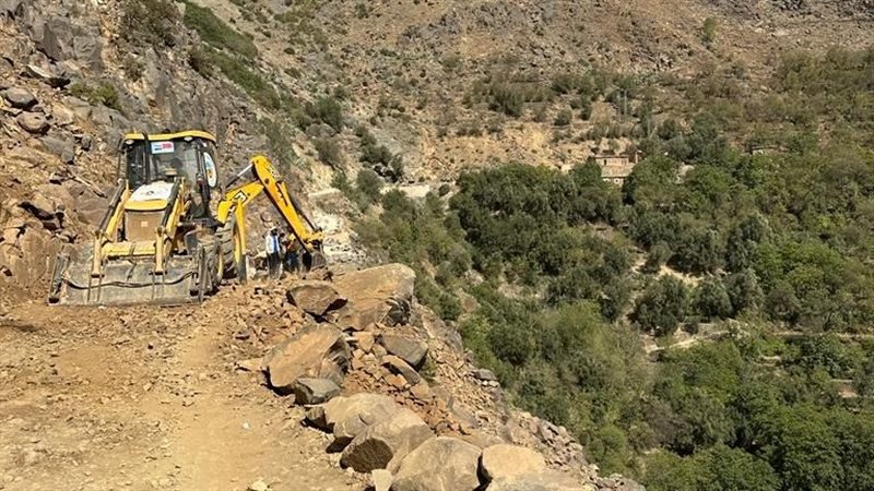 فتح الطرق المتضررة