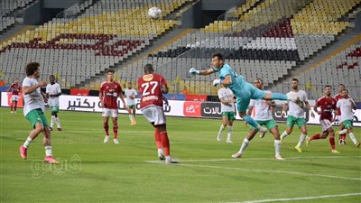 الأهلي يتقدم على المصري بهدف رضا سليم في الشوط الأول (صور)