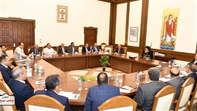 البابا تواضروس يناقش آليات التعاون بين الديوان البطريركي بالقاهرة ونظيره بالإسكندرية