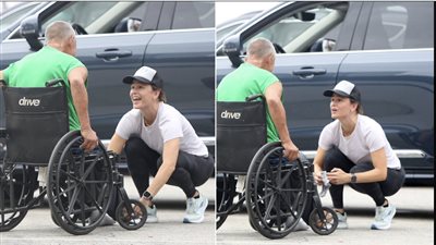 جبر الخواطر، جينفر جارنر تخلع حذاءها في الشارع وتهديه لمشرد من ذوي الاحتياجات الخاصة (فيديو)