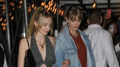 أول ظهور لـ صوفي تيرنر بعد طلاقها من جو جوناس 