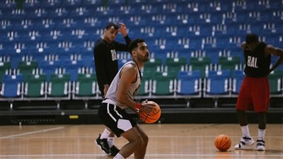 الأهلي يختتم تدريباته استعدادًا لمواجهة إجنايت بكأس العالم للأندية للسلة