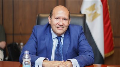 التخطيط: تعيين السفير هشام بدر مساعدًا للشراكات الاستراتيجية