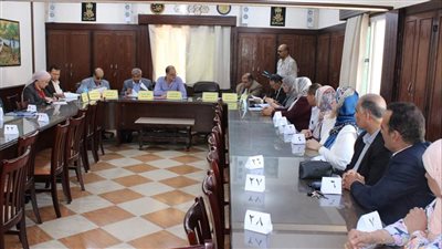 وكيل تعليم الإسماعيلية يترأس لجنة المتقدمين لتجديد عدد من الوظائف الإشرافية (صور)
