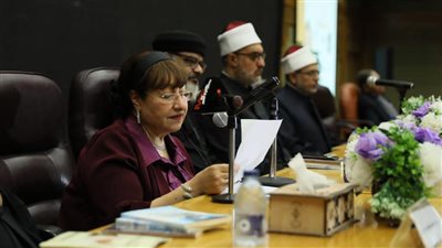 بحضور قيادات الأزهر والكنيسة، الكاتبة مريم توفيق تكشف كواليس “ثلاثية المحبة” (صور) 