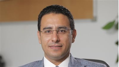 خبير يوضح مزايا طرح شركة العاصمة الإدارية في البورصة المصرية