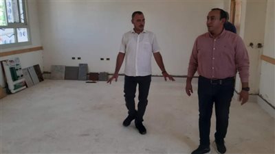 رئيس مدينة الشروق يتابع تنفيذ 33 فصلًا بإحدى المدارس