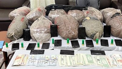 ضبط عناصر تشكيل عصابى بحوزتهم سلاح نارى ومواد مخدرة بالأقصر