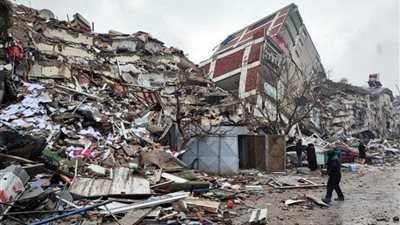 زلزالان يضربان دولتين عربيتين في 24 ساعة 