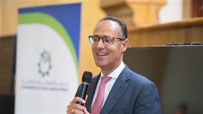 الصناعات الغذائية تناقش الاختبارات المعملية للمواد والأدوات الملامسة للغذاء