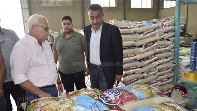 محافظ بورسعيد يتفقد مضرب الأرز بالمنطقة الصناعية (صور)