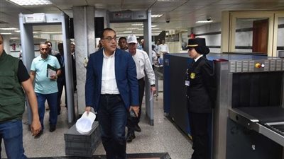 رئيس الوزراء يتفقد مطار طابا الدولي