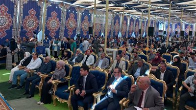 حياة كريمة والأورمان تسلمان 225 مشروع تمكين اقتصادي وأكشاك في محافظات البحيرة والشرقية وسوهاج