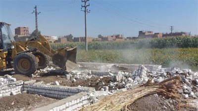 إزالة 28 حالة تعدٍ على أراض زراعية وبناء مخالف بأسيوط