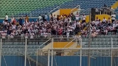 الجماهير تهاجم سيف جعفر 