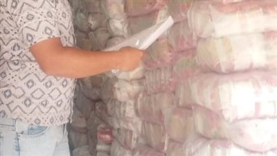ضبط طن مكرونة مخصصة لبطاقات تموين قبل تداولها بالسوق السوداء في الإسكندرية