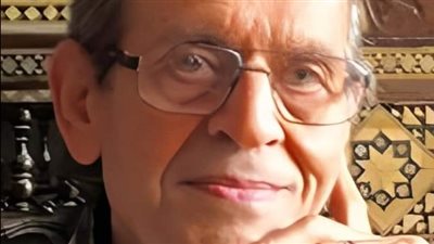 قطاع الفنون التشكيلية ينعي عز الدين نجيب