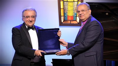  نشاط مكثف لرئيس الإنجيلية، استقبل عضو البرلمان اللبناني وافتتح مؤتمر اوزنها صح