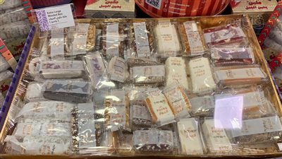 أحدث قائمة لأسعار حلوى المولد النبوي في أشهر المحال.. أقل سعر 80 جنيها للعلبة (صور) 