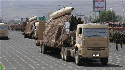 في ذكرى حرب العراق، إيران تنظم عرضا عسكريا بصواريخ عابرة للقارات 