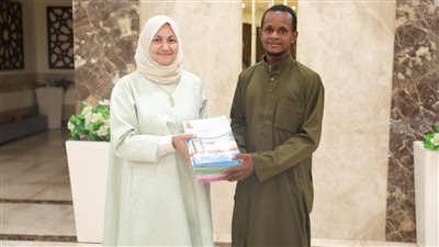 شيخ الأزهر يوجه برعاية الطالب الغيني مامادو باري