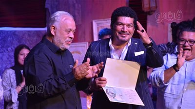 مهرجان المسرح العربي يكرم باسم سمرة وفريق مسلسل 