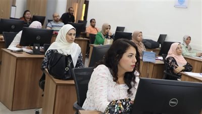 مياه أسيوط تعقد دورة تدريبية للكيميائيين لتعزيز جودة المياه