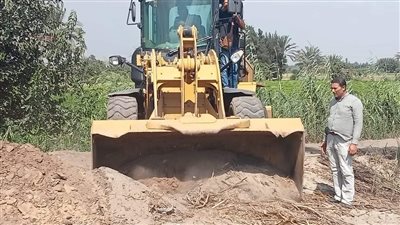 غلق 10 معابر مخالفة على خط السكة الحديد بالبحيرة (صور)