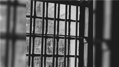  سجين يهرب يوم إطلاق سراحه بعد قضاء 22 عاما في السجن 