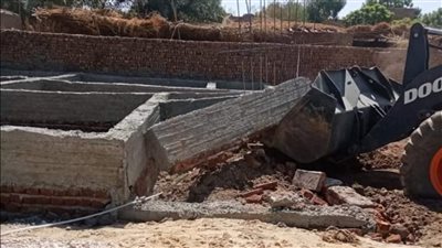 إزالة 3 حالات تعد على أراض زراعية بأرمنت في الأقصر 