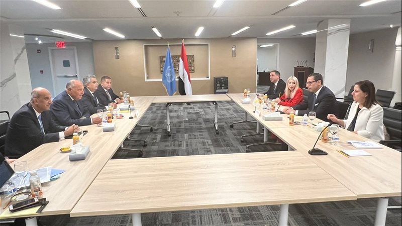وزارة الخارجية ونظيره