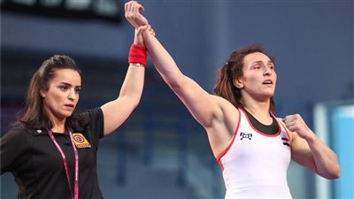 سمر حمزة تتأهل لنصف نهائي بطولة العالم للمصارعة بالنرويج