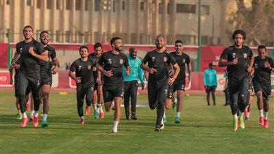 رابطة الأهلي بقطر تستقبل بعثة الفريق بمطار حمد الدولي 